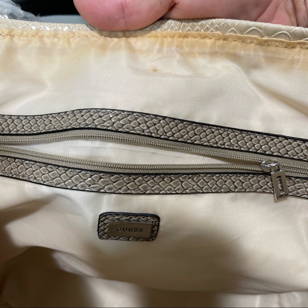 NWT Tote Guess Bag - Picture 12 of 17